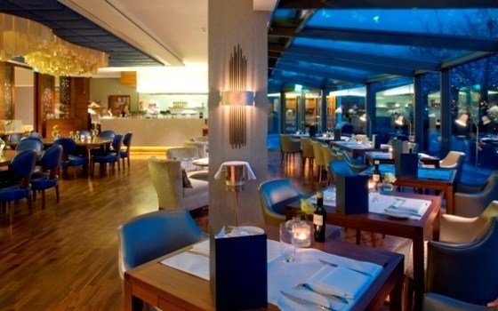 http://www.holland.com/upload_mm/0/0/2/5922_fullimage_okura_amsterdam_restaurant_560x350.jpg