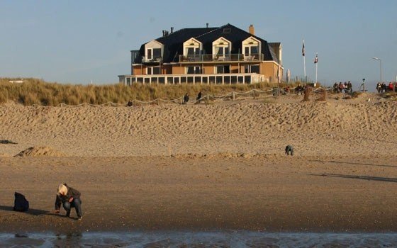 A beach hotel at the north sea