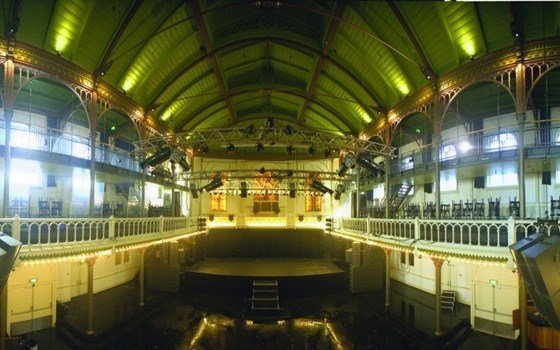 The main room of the Paradis Music venue