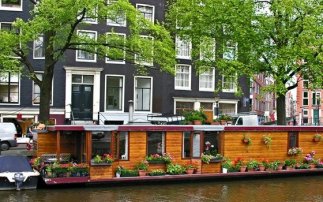 amsterdam holland houseboats canals netherlands houseboat casas boat canal barge flotantes cases holanda boats woonboot casa things fotos living heineken