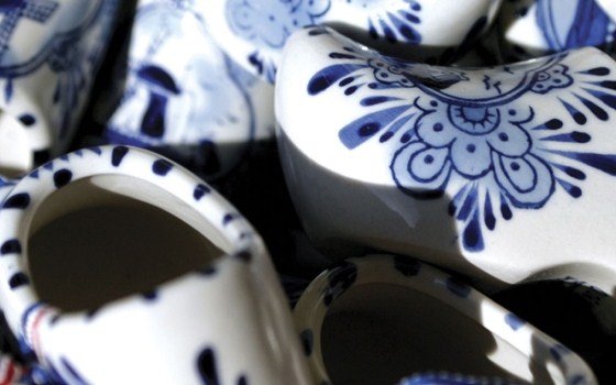 delftsblue clogs