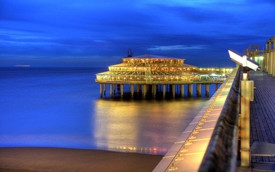 the pier by night