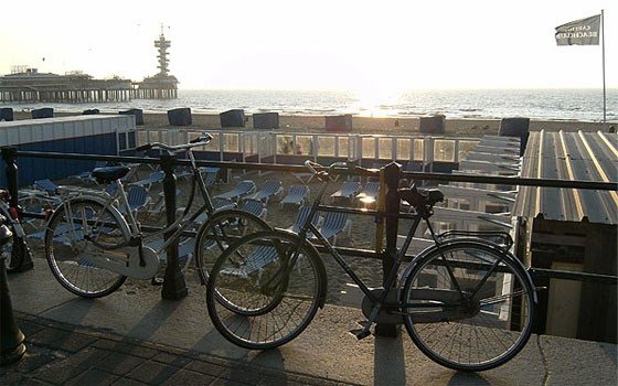 bikes sunset, on the boulevard
