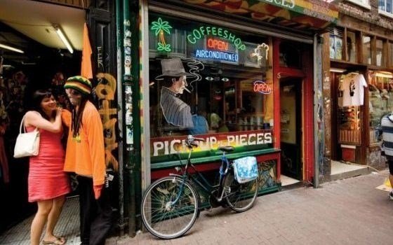 एक ढीला coffeeshops एम्सटर्डम