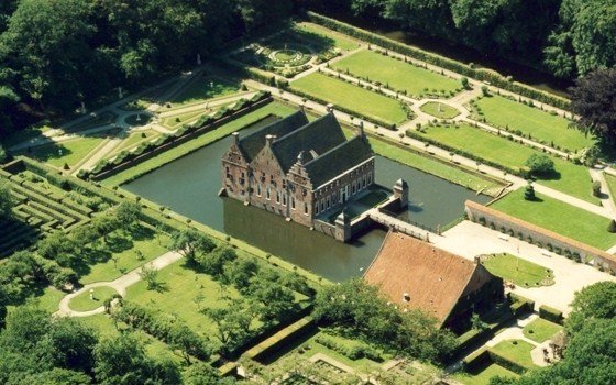 A birds eye view of the Menkemaborg