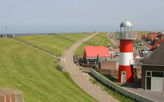 westkapelle dike lighthouse