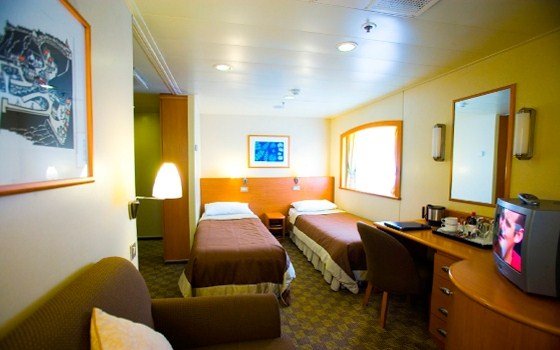 P&O Ferries 2-berth cabin