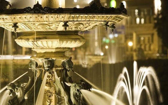 A fountain at night in Arnhem