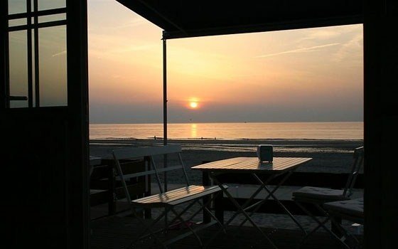 breezand beachhouses sunset