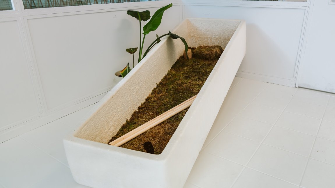 Studio Hendrikx eco-friendly coffin Studio Hendrikx eco-friendly coffin