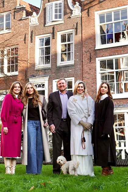 King Willem-Alexander with his family