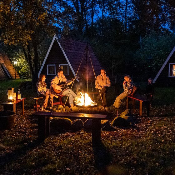 Spending the night in a cottage with campfire in south-east Friesland Lydia Annema
