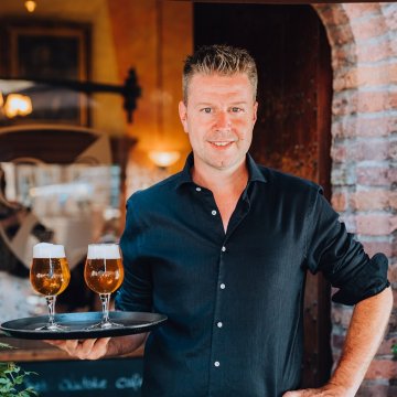 Roy Kappert with tray