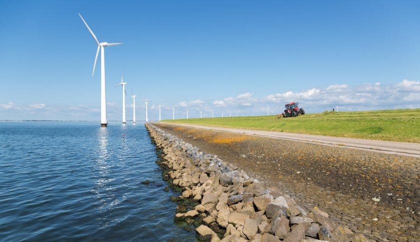 Wind turbines along the coast Wind turbines along the coast