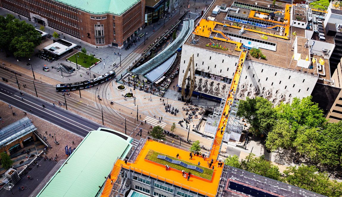 Rotterdam Rooftop Walk city centre Rotterdam. The walkway above Coolsingel at almost 30 metres high. Rotterdam Rooftop Walk city centre Rotterdam. The walkway above Coolsingel at almost 30 metres high.