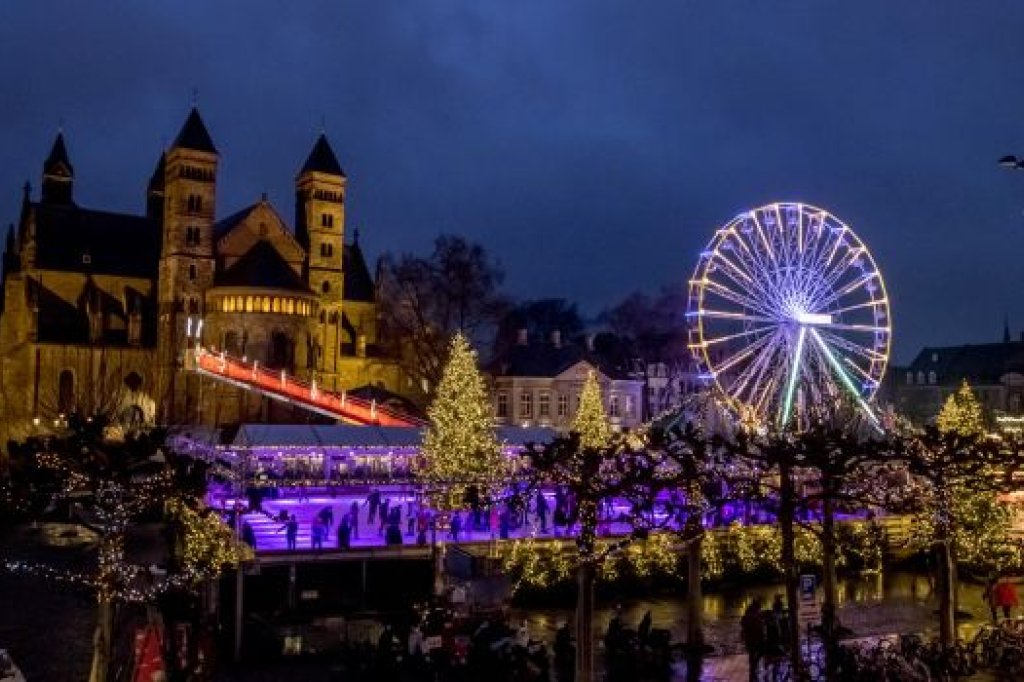 Besuche den strahlenden Weihnachtsmarkt in Maastricht