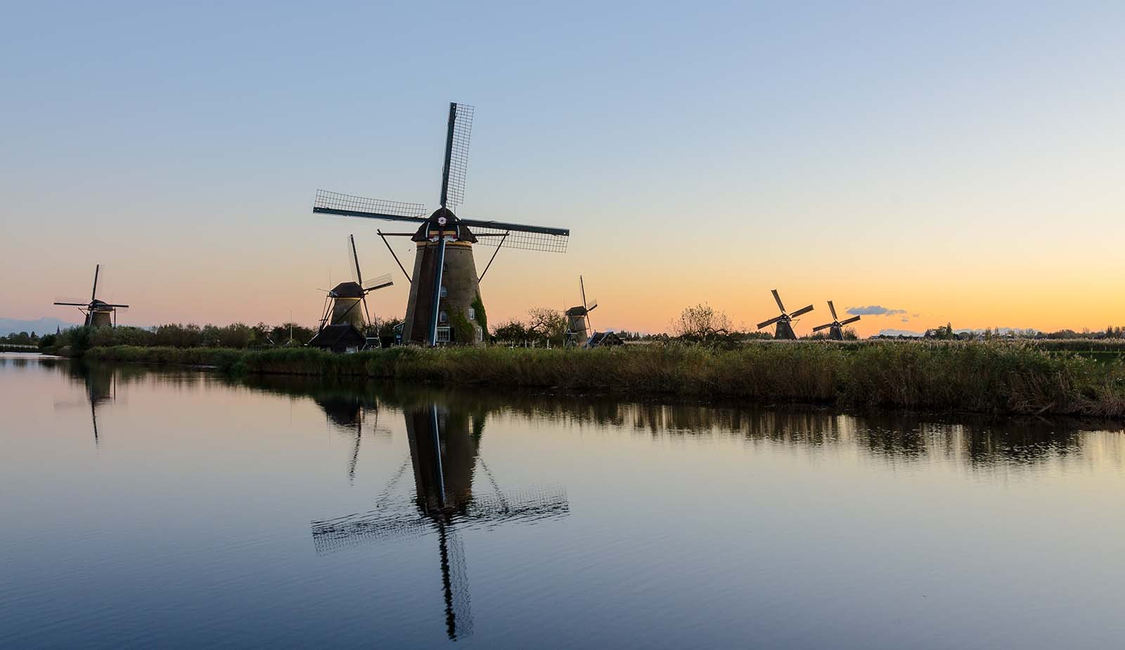 visit kinderdijk from rotterdam