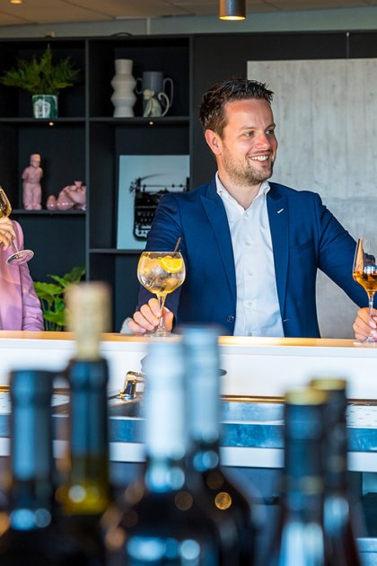 Postillion Hotel Utrecht - Bunnik drinks at the bar