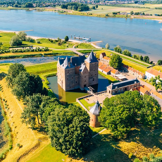 Slot Loevestein drone view