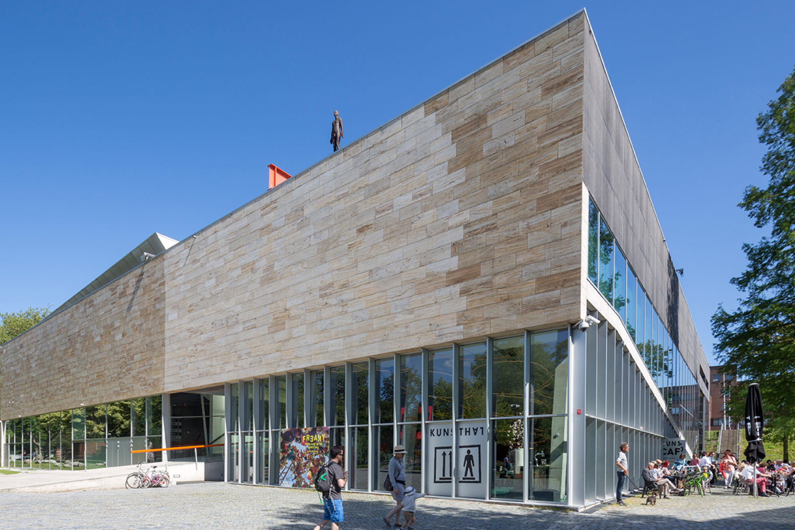 Kunsthal Rotterdam sideview 