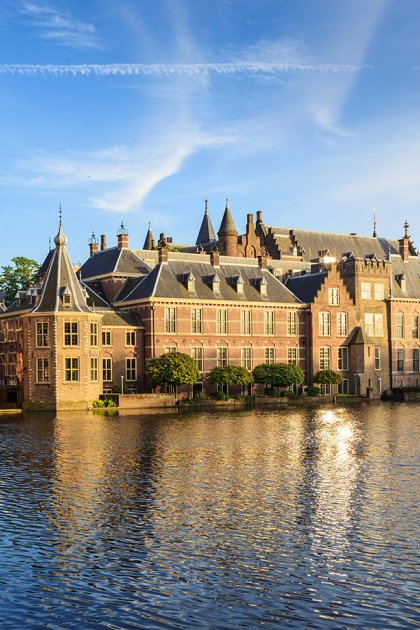 Binnenhof & Buitenhof and Museum Mauritshuis in The Hague 