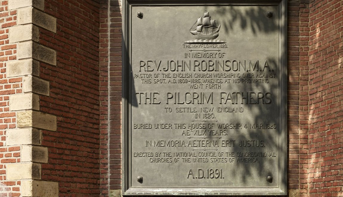 Plaque at Pieterskerk in Leiden Plaque at Pieterskerk in Leiden