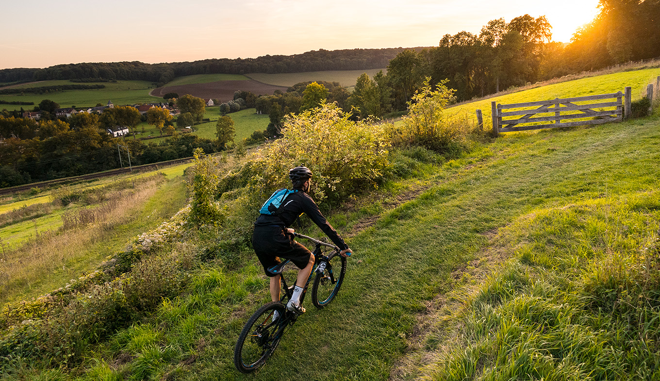 Mountain biker in Heuvelland