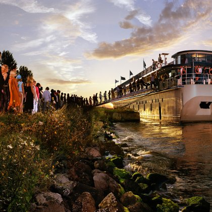 Oceandiva ship with visitors