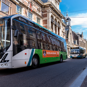 Elektric buses in the streets of Leiden