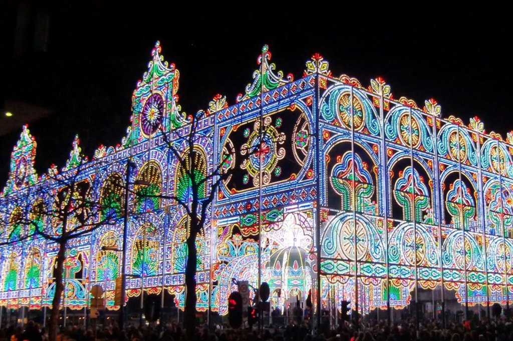 GLOW Eindhoven Besuchen Sie das Lichtfestival in Eindhoven