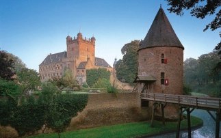 Spending the night at a castle