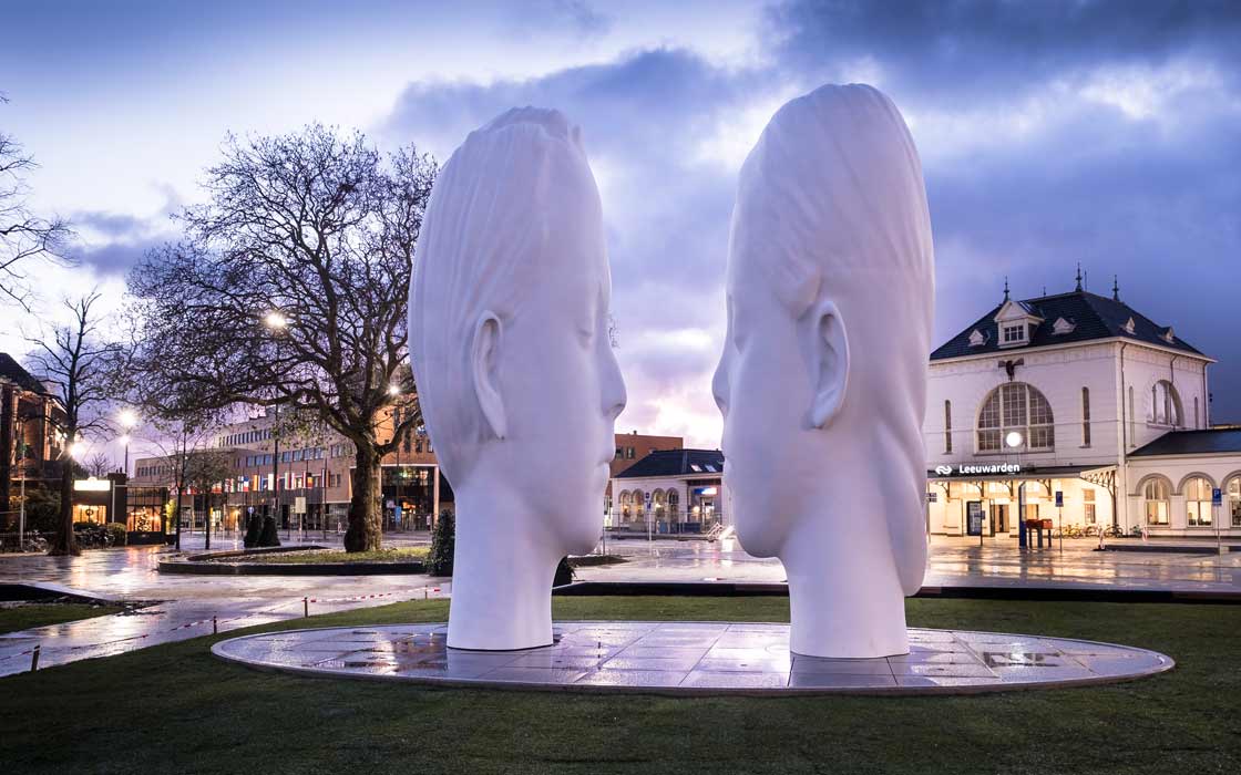 Fountain Love by Jaume Plensa