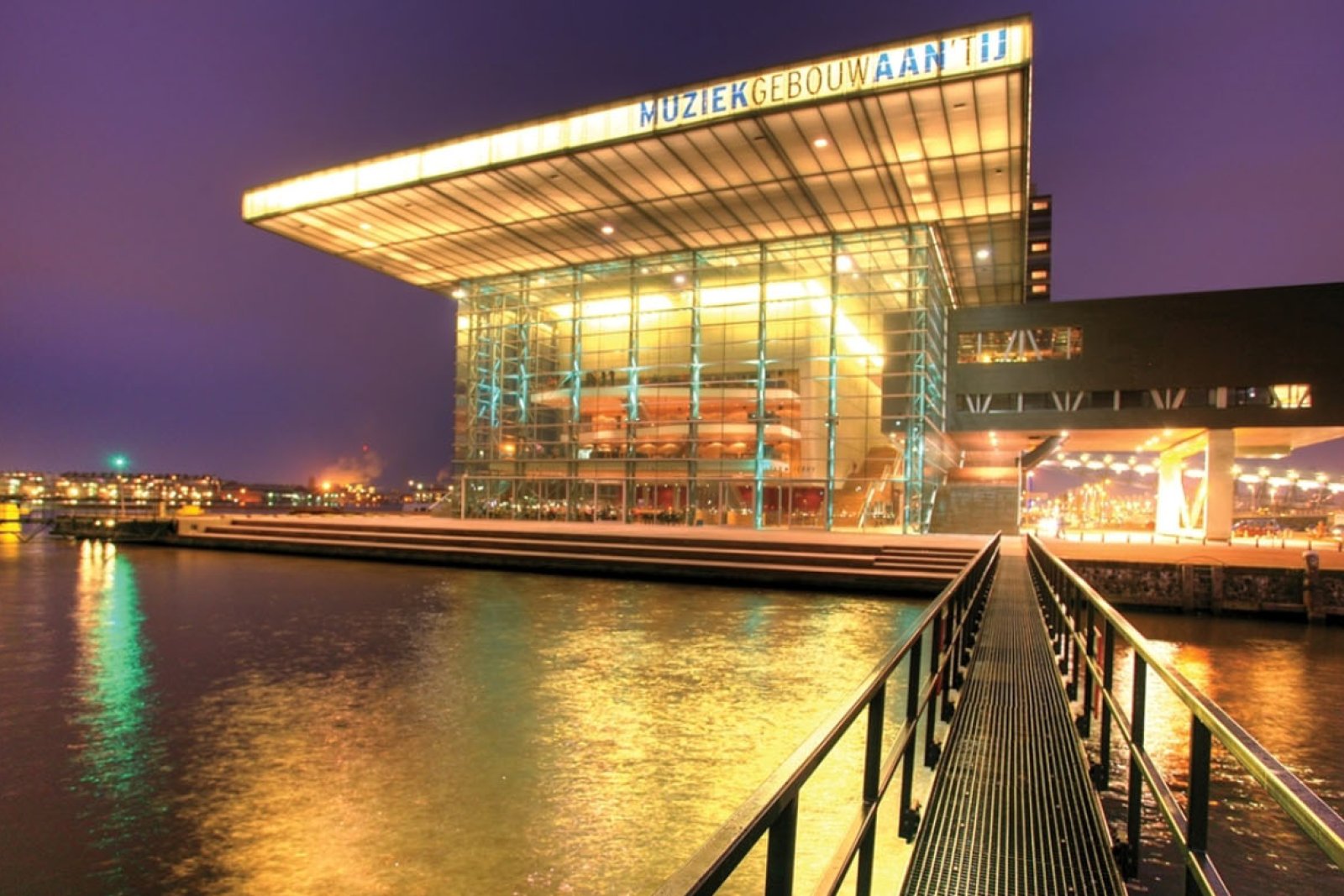 Exterior of Muziekgebouw aan 't IJ