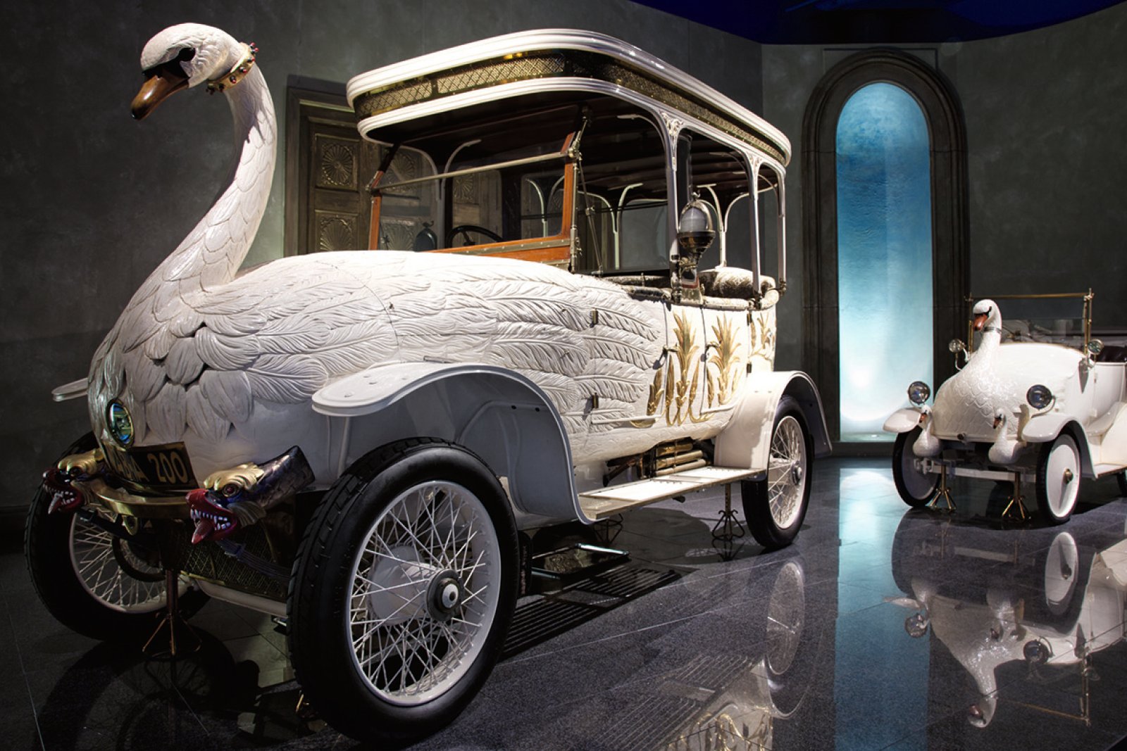 Swan car