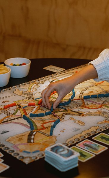 Playing games at the wrap house in Gorssel Achterhoek