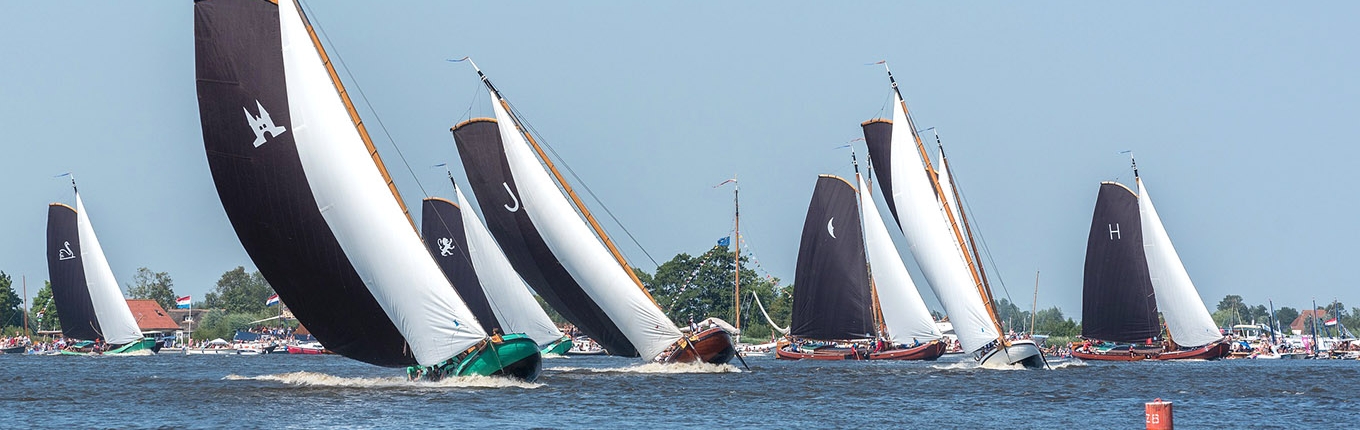 Skûtsjesilen in Friesland Skûtsjesilen in Friesland