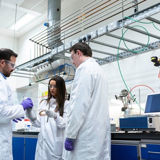 Leiden Bioscience Park lab technicians at work