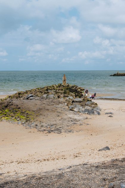 Low tide or high tide Brouwersdam? This is low tide.