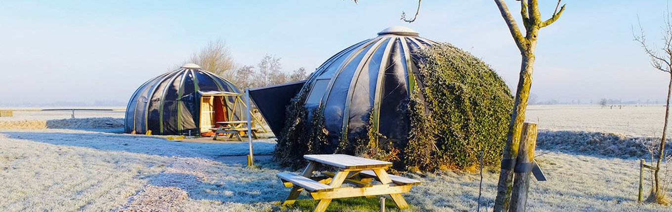 Straw igloo Hayema Heerd in Groningen Straw igloo Hayema Heerd in Groningen