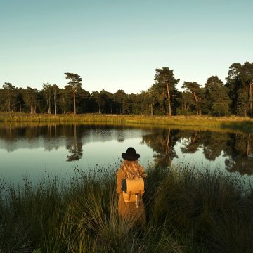 Women watching over Nationaal Park De Maasduinen 