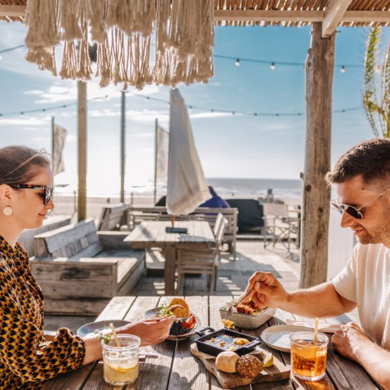 Enjoying at beach pavilion Noosa in Zandvoort