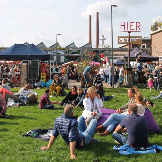 FeelGood Market Eindhoven genieten in het gras