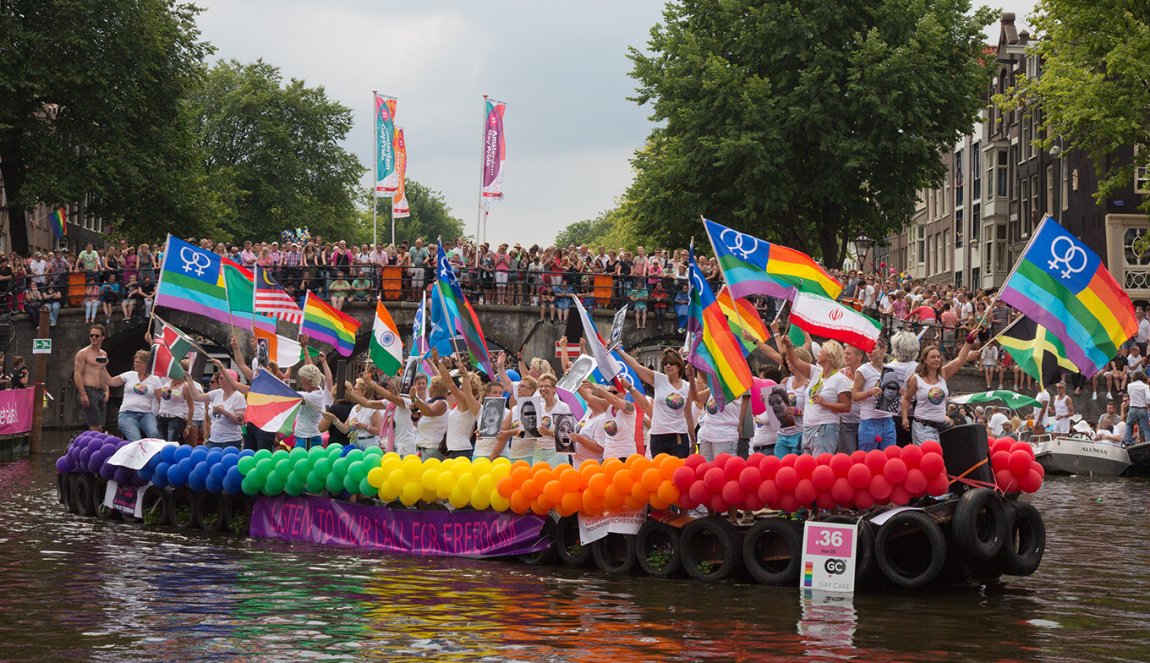 Canal Parade GC + Gay Care Canal Parade GC + Gay Care