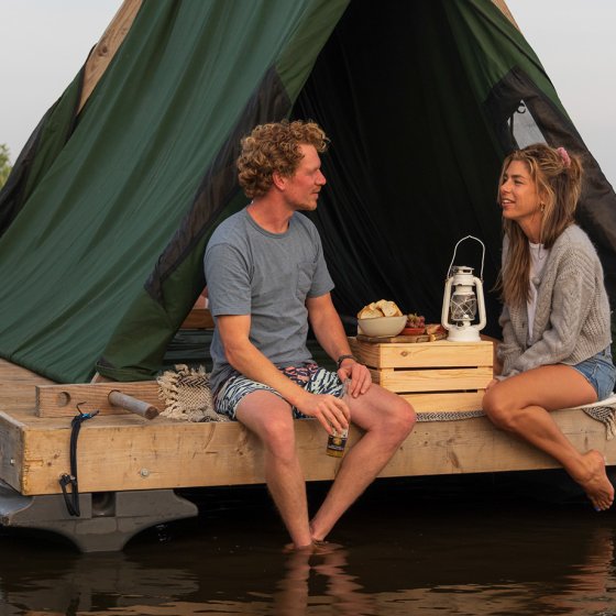 Fl&ouml;tten Waterland genieten op het water