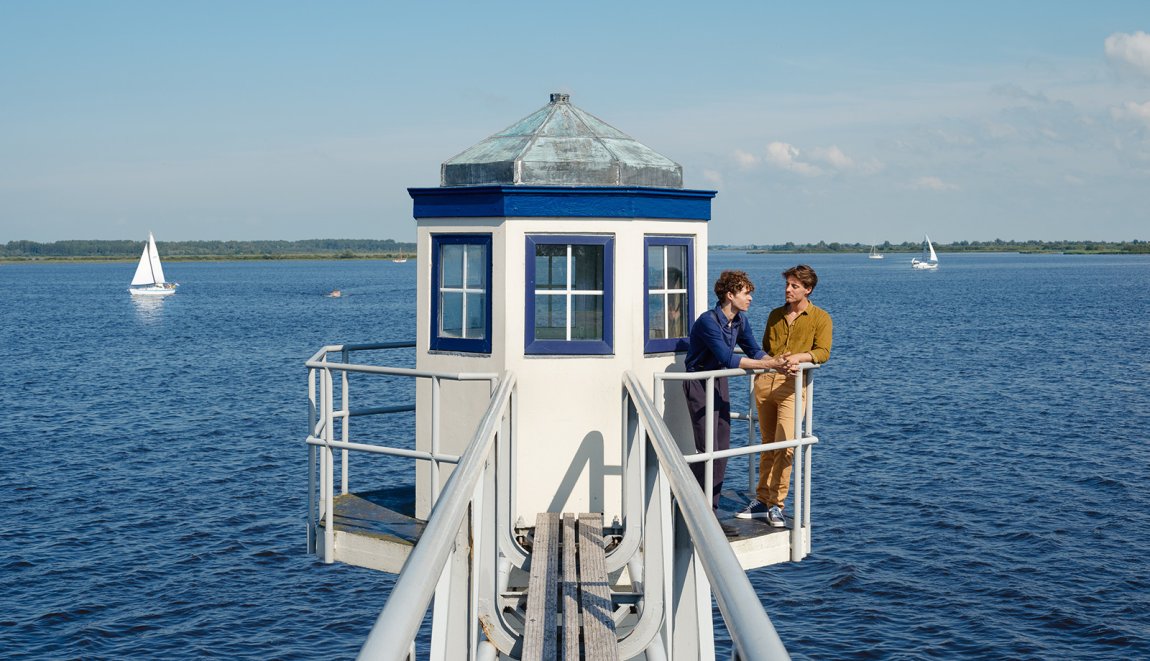 Two gentlemen on the Oostmahorn lighthouse/gauge Two gentlemen on the Oostmahorn lighthouse/gauge